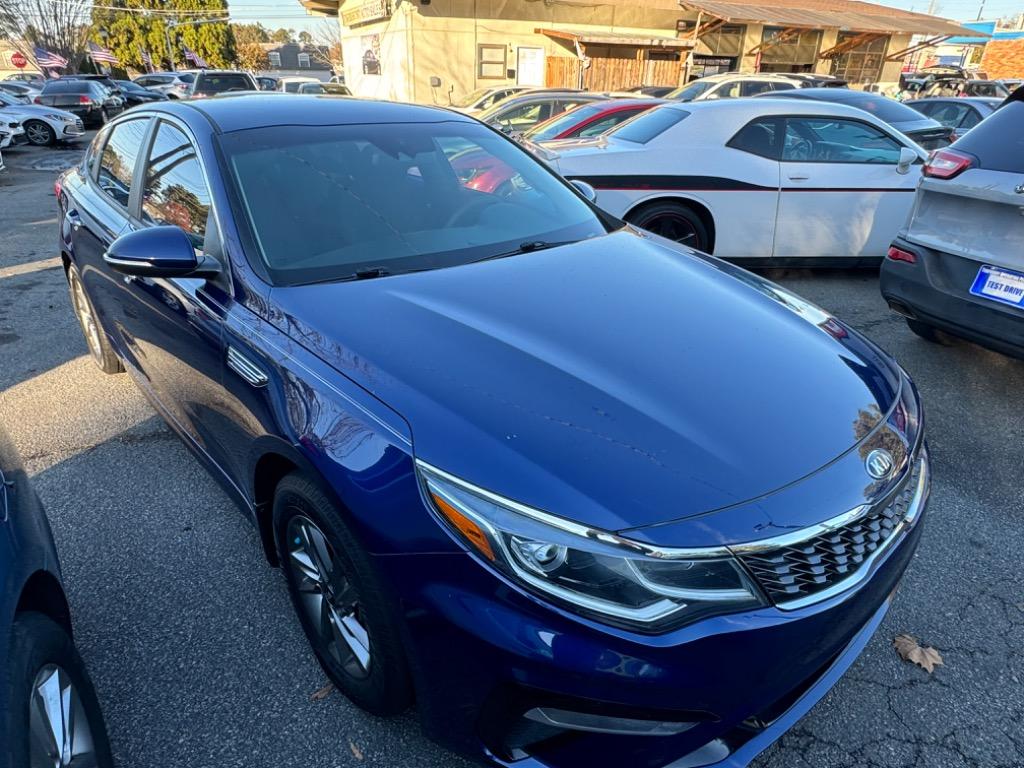 2019 Kia Optima LX's photo